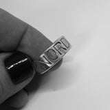 7 mm ring med eit ord/namn
