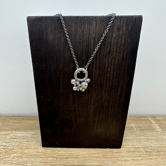 SMELT-kulesmykke, oksidert fast kjede (nr. 4.8)