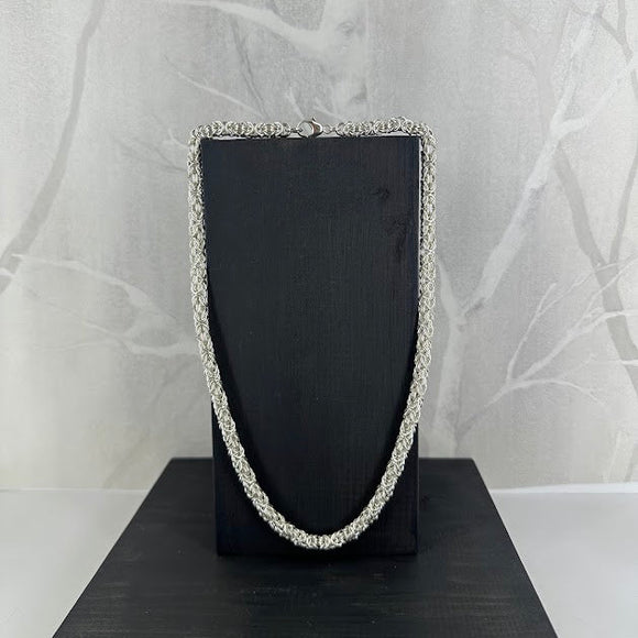 KONGE, lyst halskjede, 1,2 mm tråd