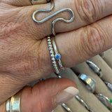 2 mm glatt ring med stein