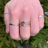 2 mm glatt ring med stein