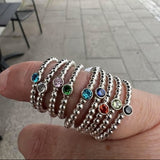 2 mm kulering med stein