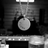 1,5 cm amulett med diverse tekstar