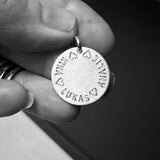 2 cm amulett med eigen tekst