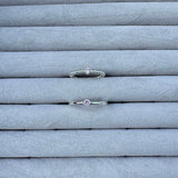 2 mm glatt ring med stein